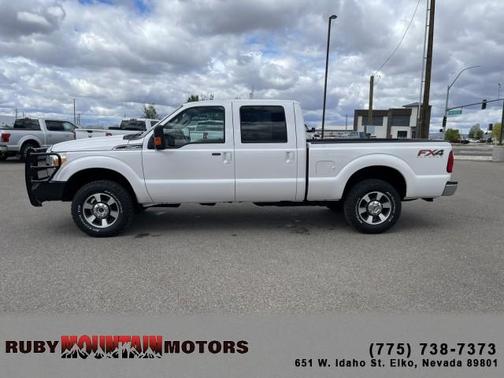 Oxford White 2016 Ford F-250 Lariat