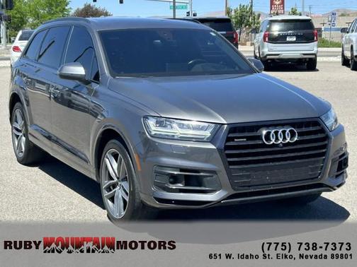 Graphite Gray Metallic 2018 Audi Q7 3.0T Prestige