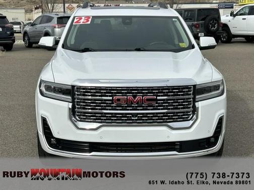 2023 GMC Acadia Denali