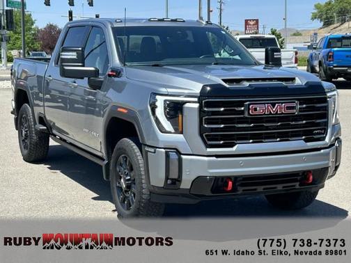 2024 GMC Sierra 2500 AT4