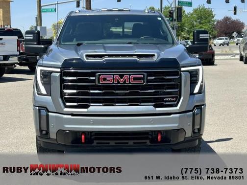 2024 GMC Sierra 2500 AT4