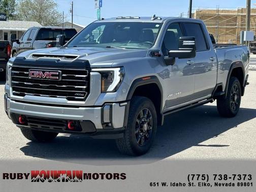 2024 GMC Sierra 2500 AT4