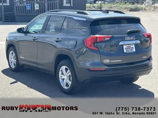 Graphite Gray Metallic 2021 GMC Terrain SLE