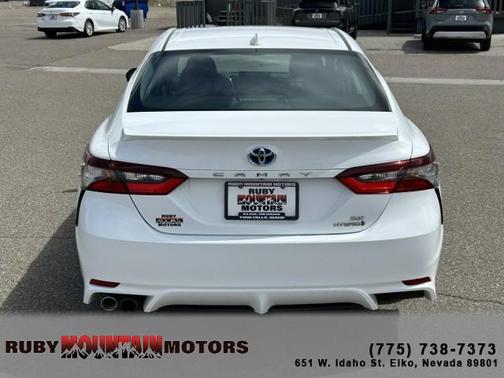 2022 Toyota Camry SE