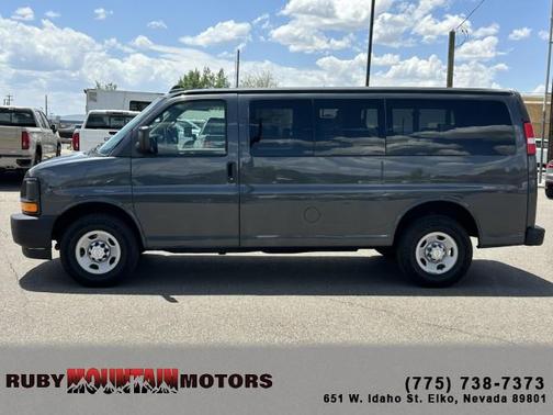 2017 Chevrolet Express 2500 LS