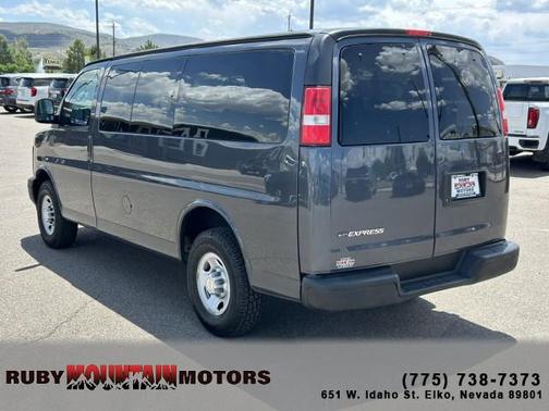 2017 Chevrolet Express 2500 LS