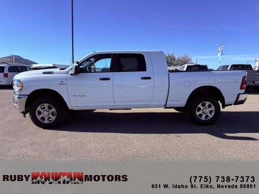 2023 RAM 3500 Big Horn Mega Cab 4x4 6'4' Box