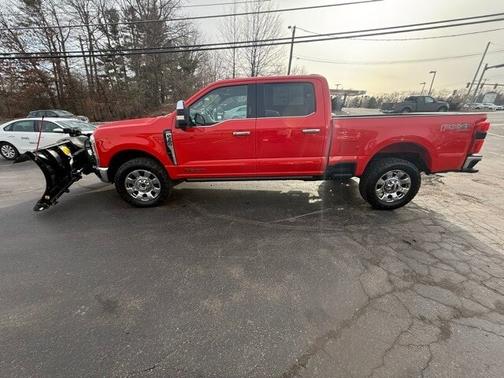 2023 Ford F-350 LARIAT SUPER DUTY
