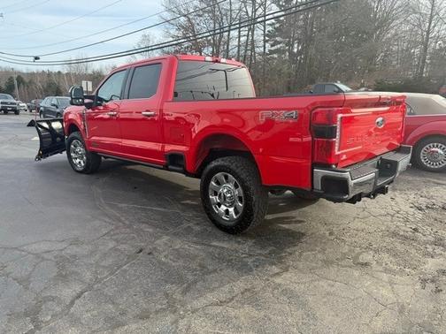 2023 Ford F-350 LARIAT SUPER DUTY