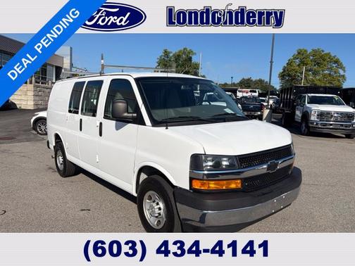 Summit White 2022 Chevrolet Express 2500 WORK VAN