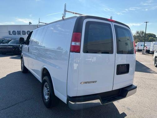 Summit White 2022 Chevrolet Express 2500 WORK VAN