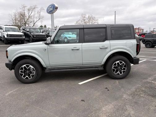 CACTUS GRAY 2022 Ford Bronco OUTER BANKS