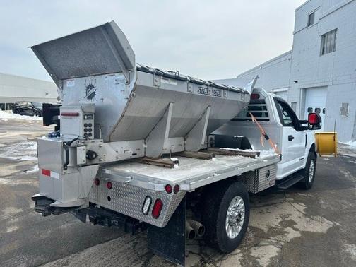 2022 Ford F-350 XLT