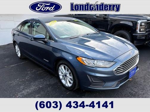 BLUE METALLIC 2019 Ford Fusion SE