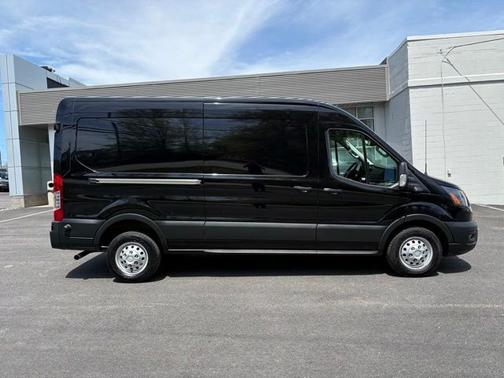 AGATE BLACK METALLIC 2024 Ford Transit-250 148 WB MEDIUM ROOF CARGO