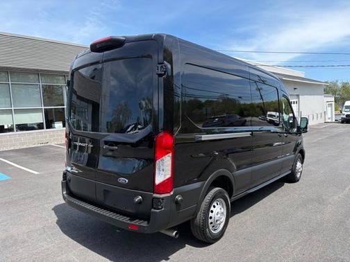 AGATE BLACK METALLIC 2024 Ford Transit-250 148 WB MEDIUM ROOF CARGO