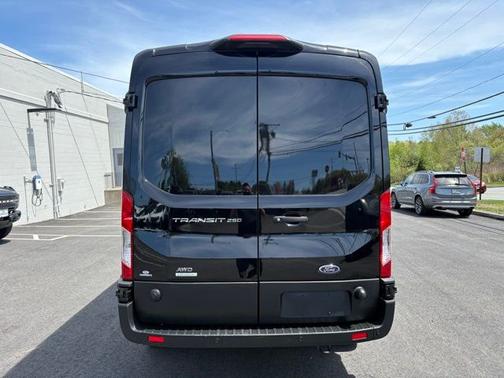 AGATE BLACK METALLIC 2024 Ford Transit-250 148 WB MEDIUM ROOF CARGO