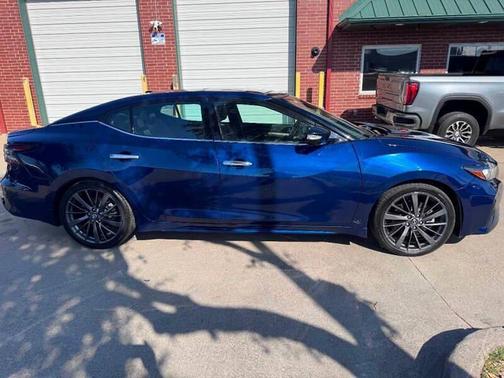 Deep Blue Pearl 2019 Nissan Maxima 3.5 Platinum