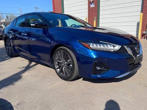 Deep Blue Pearl 2019 Nissan Maxima 3.5 Platinum