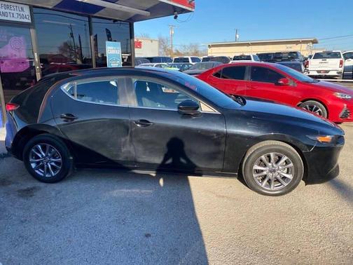 Jet Black Mica 2022 Mazda Mazda3 2.5S FWD