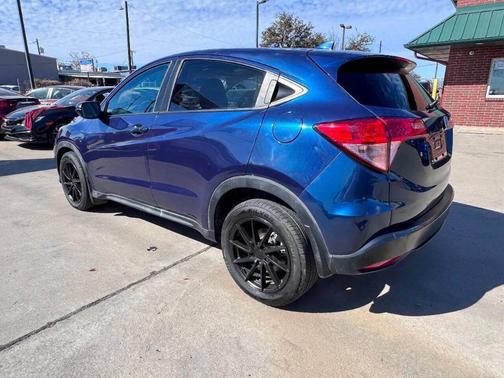 Deep Ocean Pearl 2016 Honda HR-V EX