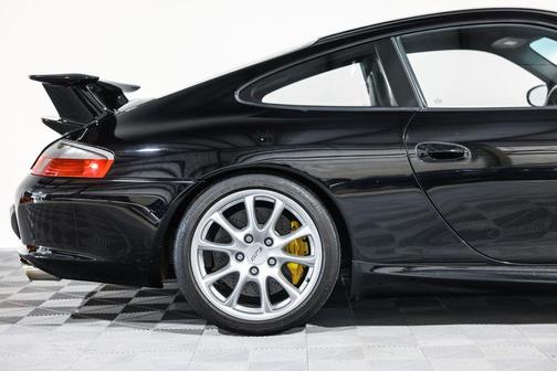 2004 Porsche 911 GT3