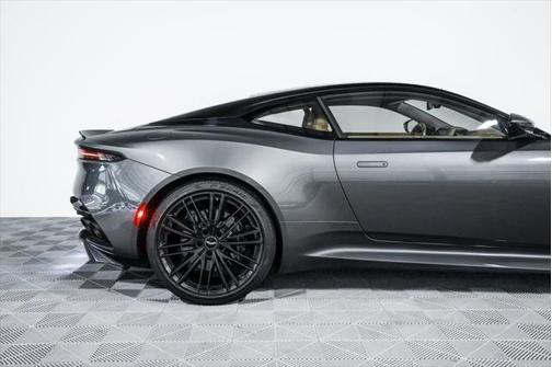 2020 Aston Martin DBS Superleggera