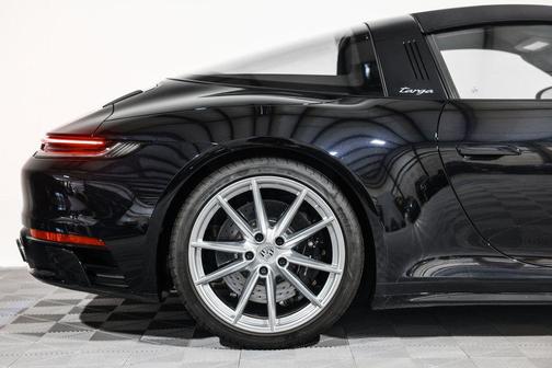 2021 Porsche 911 Targa 4S