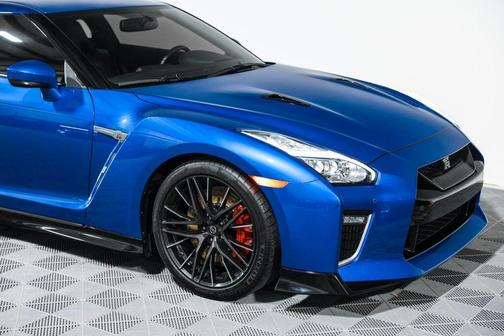 2021 Nissan GT-R Premium