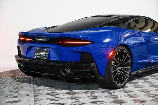 2020 McLaren GT Base