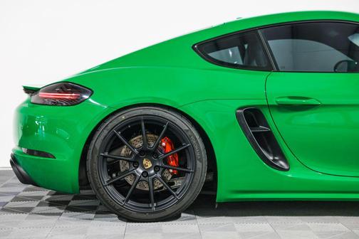 2022 Porsche 718 Cayman GTS 4.0