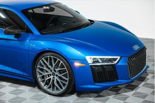 2017 Audi R8 5.2 V10 plus