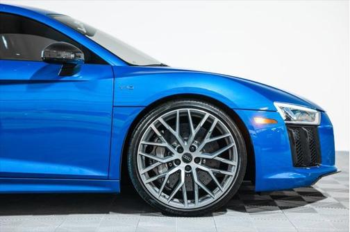 2017 Audi R8 5.2 V10 plus