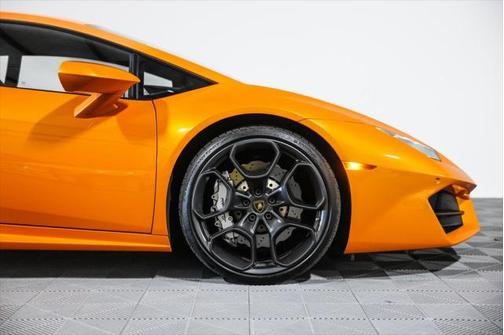 2016 Lamborghini Huracan LP580-2