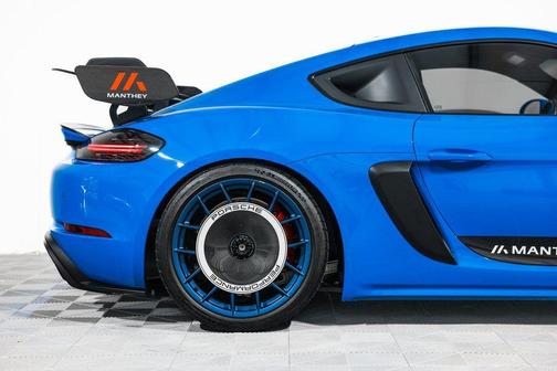 2023 Porsche 718 Cayman GT4 RS