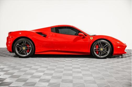 2018 Ferrari 488 Spider Base