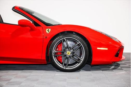 2018 Ferrari 488 Spider Base
