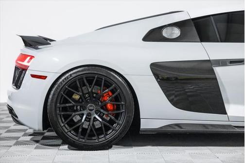 2017 Audi R8 5.2 V10 plus