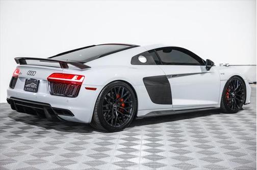2017 Audi R8 5.2 V10 plus