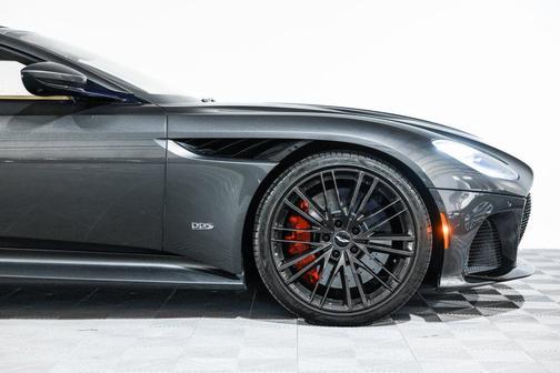 2021 Aston Martin DBS Superleggera Volante