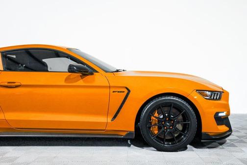 2019 Ford Shelby GT350 Base