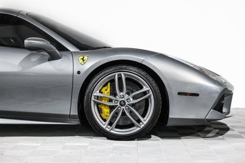 2017 Ferrari 488 Spider Base