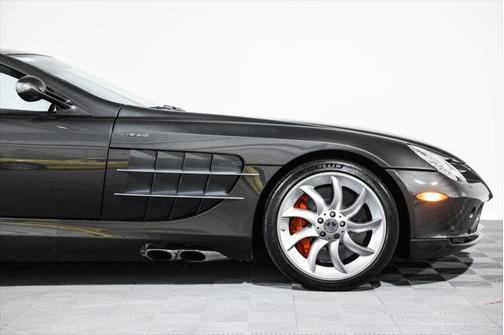 2006 Mercedes-Benz SLR McLaren Base