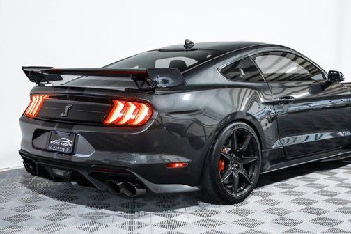 2020 Ford Shelby GT500 Base
