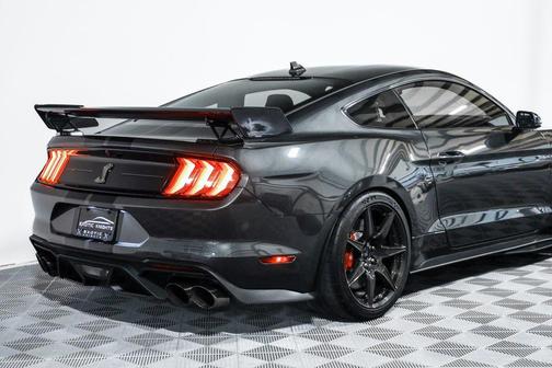 2020 Ford Shelby GT500 Base