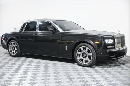 2016 Rolls-Royce Phantom Base