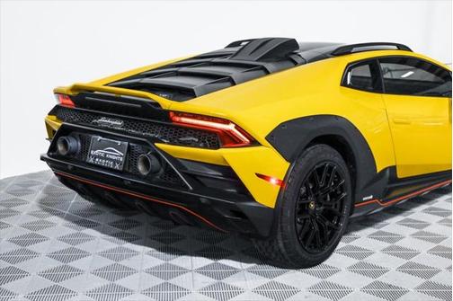2023 Lamborghini Huracan Sterrato Base