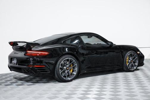 2018 Porsche 911 Turbo
