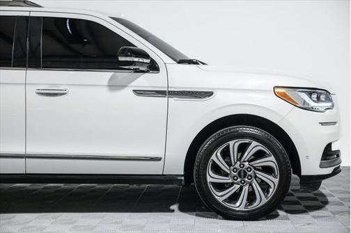 2023 Lincoln Navigator Reserve
