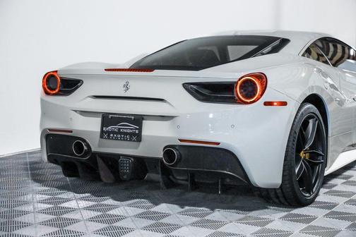 2016 Ferrari 488 GTB Base